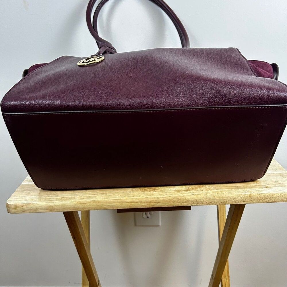 Michael Kors Tote Bag Womens Burgundy Pebbled Leather Suede Gold Hardware - Picture 6 of 12